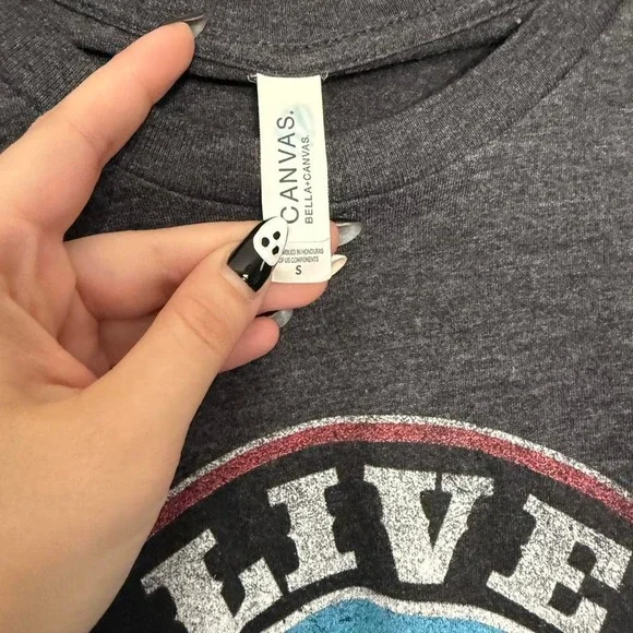 Size small Morgan Wallen tour date shirt grey "We Live It Up Down" - Picture 4 of 4